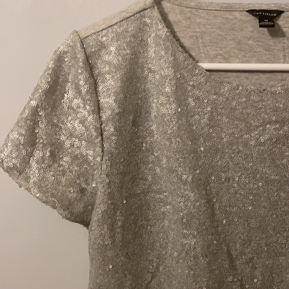 Top - Picture 2 of 5